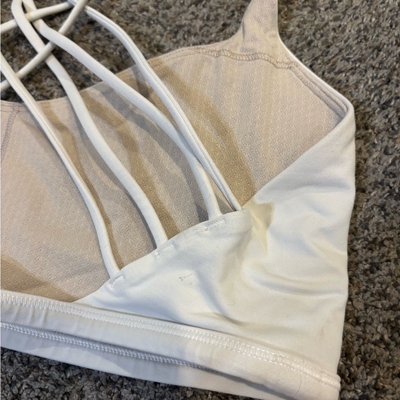 Lululemonn Free to be Wild Bra - Picture 3 of 5